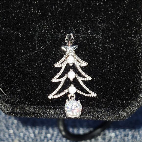 BLACK FRIDAY SALE - Christmas tree pendant necklace GRA Cert. .5 wht gold Plate - Picture 6 of 10